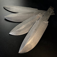 Laden Sie das Bild in den Galerie-Viewer, Einzigartiger Laminated Steel Blade Blank für Messerherstellung, Basteln, Hobby. Art. 9.100.1