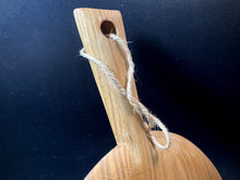 Charger l&#39;image dans la galerie, Cutting &amp; Serving Premium Board 20 cm. Natural Ash Wood. #15.005.7