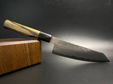 Cargar imagen en el visor de la galería, Cuchillo de cocina estilo japonés GYUTO, Obra de autor, Copia única. Art. 14.J.004