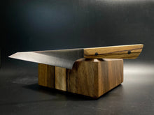 Laden Sie das Bild in den Galerie-Viewer, STEAK &amp; BBQ Knife &quot;Arrow&quot;, Universal, Stainless Steel. Limited Edition. #6.086