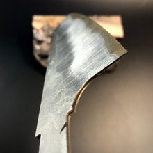 Laden Sie das Bild in den Galerie-Viewer, SAN MAI Steel, Forged Billet. HRC 58. Center Carbon Steel 52100. France Stock