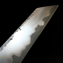 Charger l&#39;image dans la galerie, HANKOTSU 125 mm, meilleur couteau de cuisine de style japonais, acier forgé San Mai, travail d&#39;auteur.