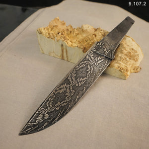 Unique Art Damascus Steel Blade Blank for knife making, crafting, hobby. Art 9.107.2