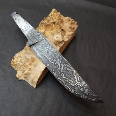 Unique Art Damascus Steel Blade Blank for knife making, crafting, hobby. Art 9.107.3