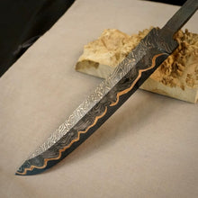 Charger l&#39;image dans la galerie, Unique Damascus Steel Blade Blank for knife making, crafting, hobby. Art 9.103