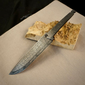 Blank de lame en acier Damas unique pour la fabrication de couteaux, l'artisanat, les loisirs. Art 9.104