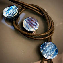 Charger l&#39;image dans la galerie, Lanyard Bead, Timascus Analogue, Forge Multi-Layers, Single Copy, Paracord. Art 1.032