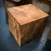 Laden Sie das Bild in den Galerie-Viewer, WALNUT ROOT Set 5 Blanks Wood Very Rare, for woodworking, turning. #10.W.60.7
