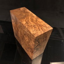 Charger l&#39;image dans la galerie, WALNUT BURL Wood Very Rare, Blank for woodworking, turning. Art 10.W.28