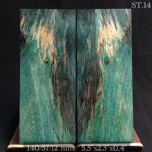 Charger l&#39;image dans la galerie, Bois stabilisé de tamarin spalté, ébauches de miroir, très rare, qualité supérieure.