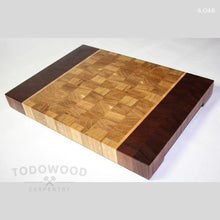 Load image into Gallery viewer, Cutting board, all-natural precious wood and made by hand, Full Eco! Art 4.045 - IRON LUCKY