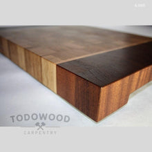 Cargar imagen en el visor de la galería, Cutting board, all-natural precious wood and made by hand, Full Eco! Art 4.045 - IRON LUCKY