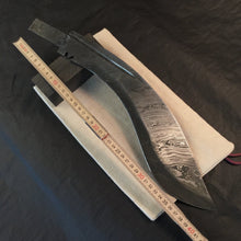 Charger l&#39;image dans la galerie, Damascus Steel Blade Blank for Gurkha Kukri knife making, crafting DIY. Art 9.062 - IRON LUCKY