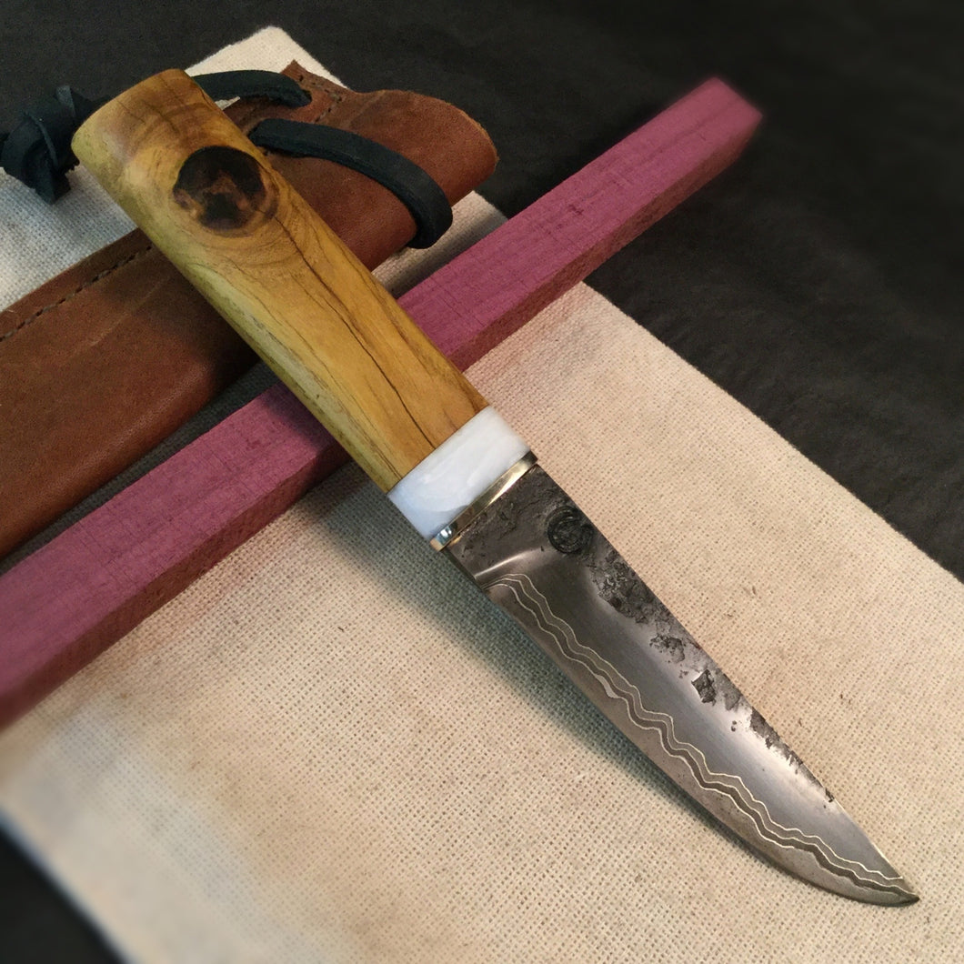 Knife Hunting, Laminated Carbon Steel, Hand Forge, Leather sheath. 2020