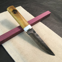 Load image into Gallery viewer, Knife Hunting, Laminated Carbon Steel, Hand Forge, Leather sheath. 2020