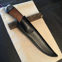 Laden Sie das Bild in den Galerie-Viewer, Knife Hunting, DAMASCUS Steel, Fixed Blade, Straight Back Knife Blade, 14.320 - IRON LUCKY