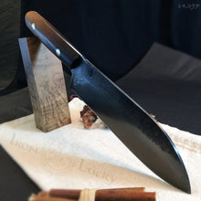 Cargar imagen en el visor de la galería, Santoku, Japanese Chef Knife, Hand Forge, Single Copy. - IRON LUCKY